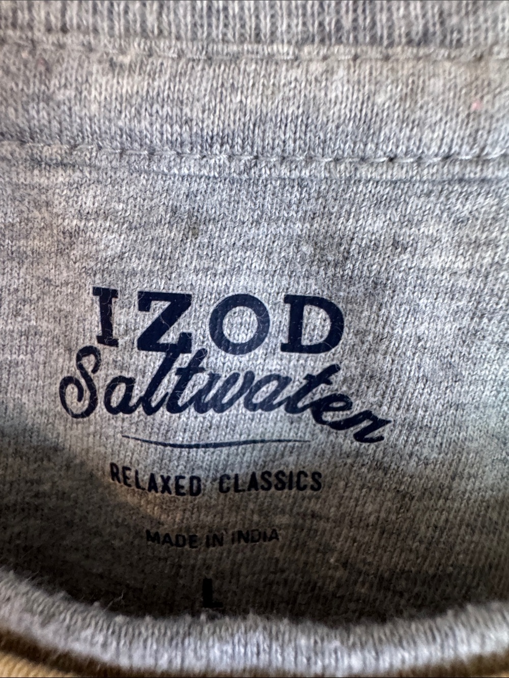 EUC Izod Short Sleeve Pocket Tee in Pale Yellow with Gray Accent Size L - Picture 2 of 8